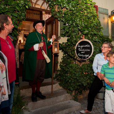 Dinkelsbühl, der Nachtwächter singt seinen Vers