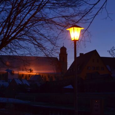 Dinkelsbühl, Rauhnächte Münster in der Dämmerung